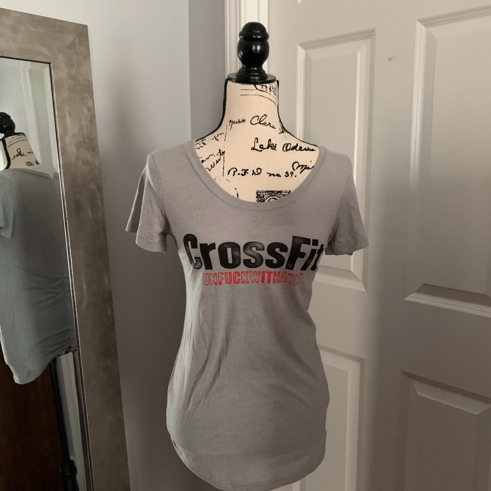 NWT Reebok Crossfit fitted Tee Size S